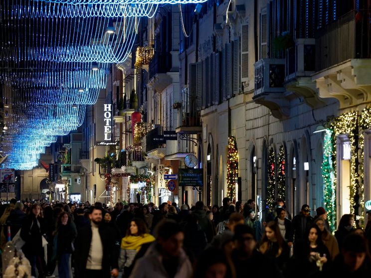 Il Natale tra sprechi e consumi eccessivi (che inquinano)