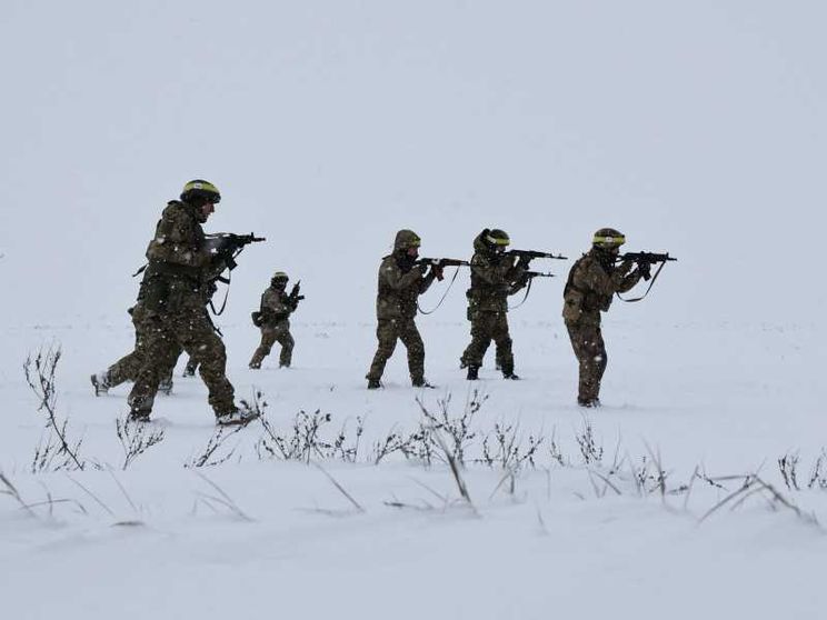 Il fuciliere Ivàn e gli altri: al fronte, nella neve, con i soldati ucraini