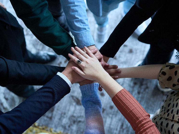 Il Presidente invita i giovani a essere esigenti, ma l’Italia ama i giovani?