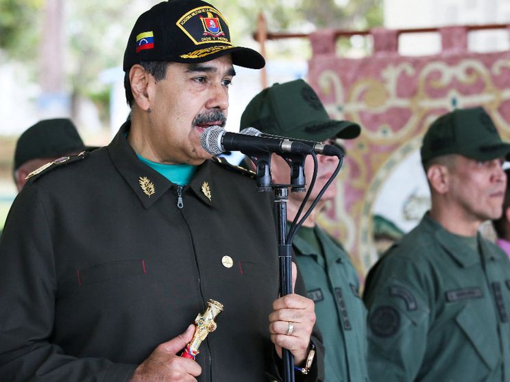 Maduro apre agli Usa: sono pronto a discutere di droga, petrolio e affari