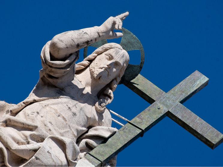 La speranza accesa da Francesco, la pace disarmata di Leone: il Giubileo dei due Papi