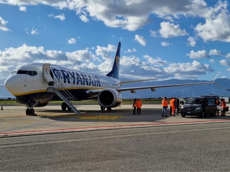 L'Antitrust sul caro voli: nessun cartello sulle rotte per Sicilia e Sardegna