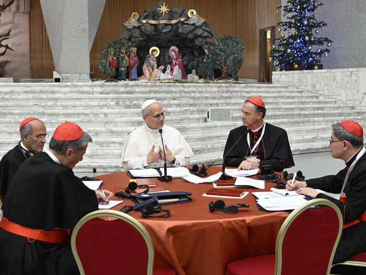 Il Papa al Concistoro: «Sono qui per ascoltare. È Gesù che attrae, non la Chiesa»
