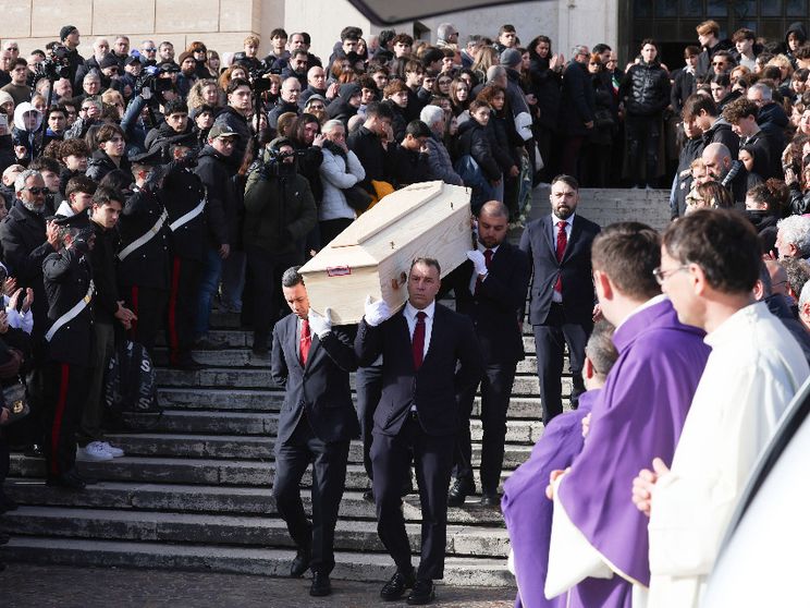 La strage di Crans-Montana, è il tempo di restare uniti nel dolore