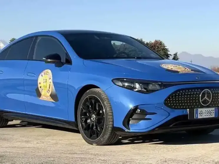 Auto dell'Anno 2026: trionfo per Mercedes CLA