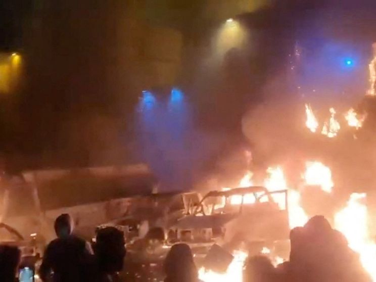 In Iran parla l'ayatollah Khamenei: Trump "è un arrogante" e "verrà rovesciato"