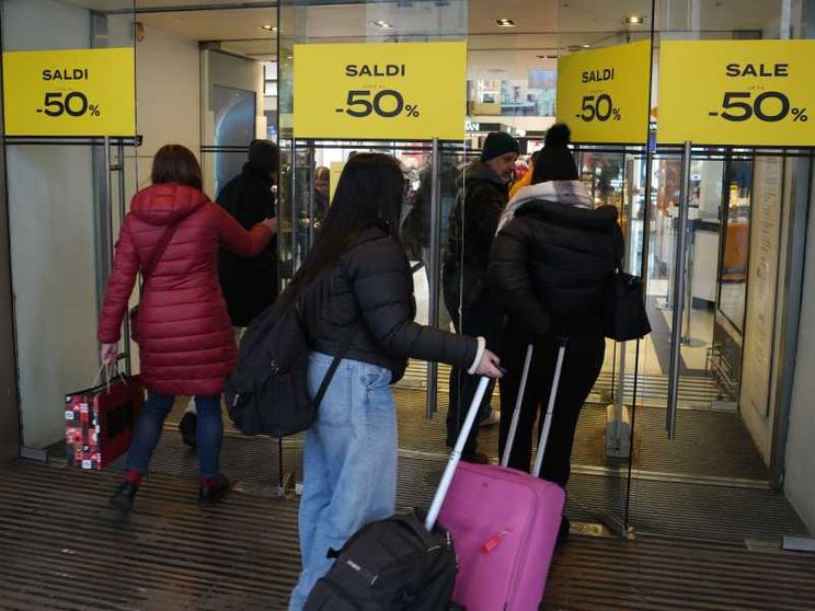 I saldi (anticipati) volano e c'è più di un motivo