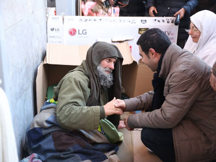 Fratel Biagio Conte, per strada, in una foto di repertorio
