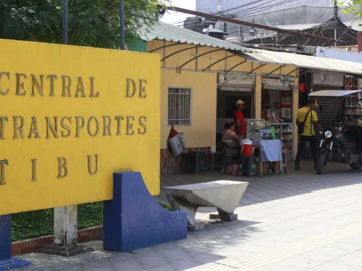 Colombia, nella capitale della droga la guerra tra bande fa 87mila sfollati. E c'entra il Venezuela