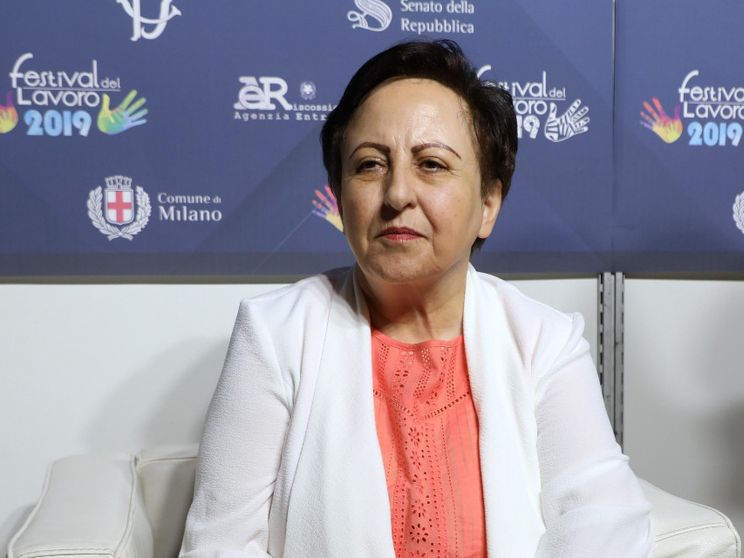 La Nobel Ebadi: «L'Iran è oscurato, il mondo sia la voce dei coraggiosi»