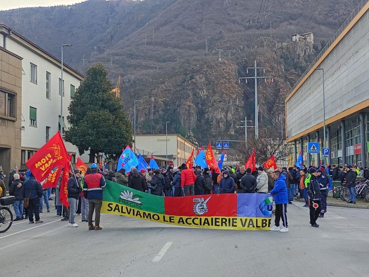 In Alto Adige tutti vogliono salvare le acciaierie Valbruna, ma c'è chi rema contro