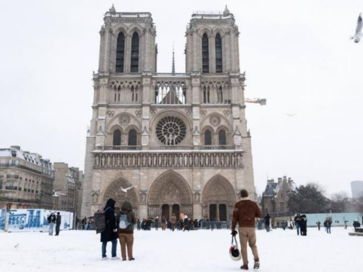 La rinascita di Notre-Dame ha dato una scossa alla fede in Francia