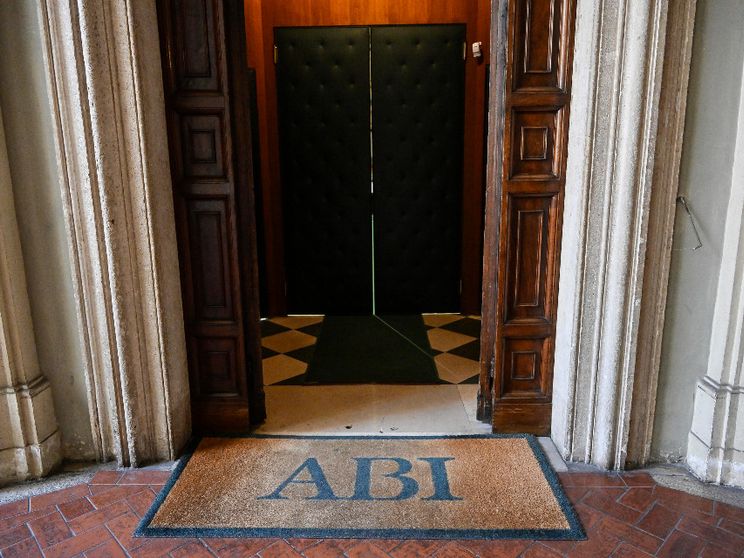 Risalgono i tassi dei mutui, per la casa al 3,37% a dicembre