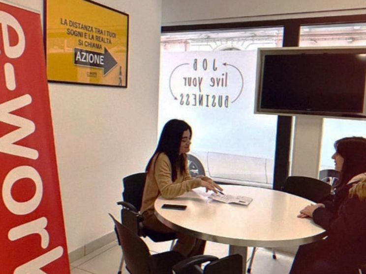 e-work lancia "Ripartiamo insieme"