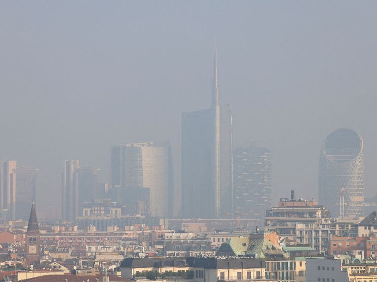 Smog, l'allarme dei medici: superati i livelli per la tutela della salute pubblica