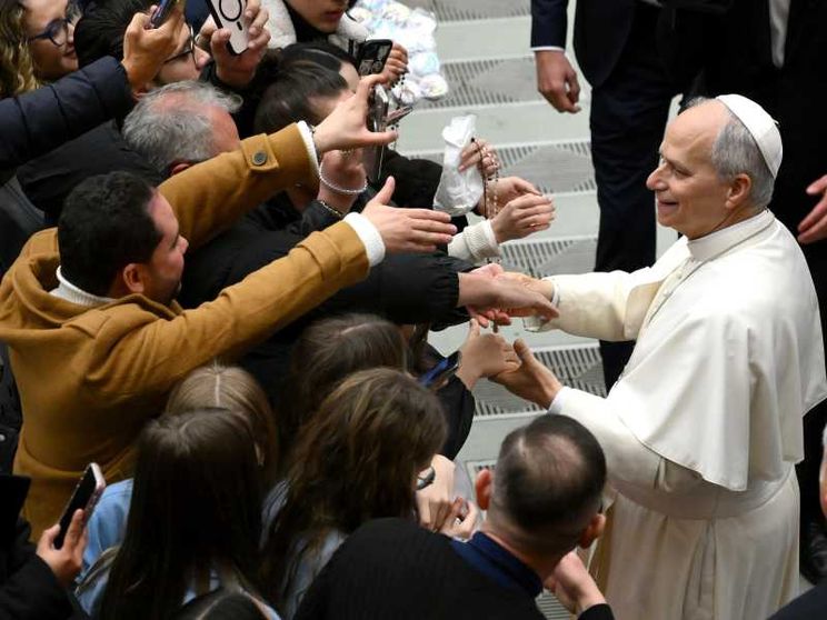 Il Papa: «La guerra è tornata di moda, preghiamo per la pace»