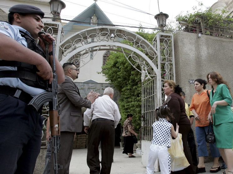 Una chiesa cattolica sotto massima protezione a Baghdad