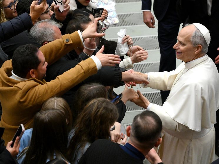 Il Papa: «La guerra è tornata di moda, preghiamo per la pace»