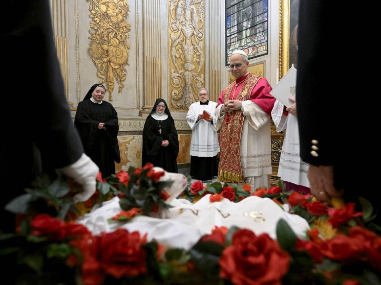 Al Papa sono stati presentati gli agnellini nel giorno di sant'Agnese
