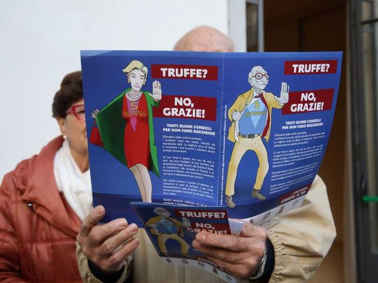 Targhe clonate, contatori fasulli, messaggi dal Cup: tutte le nuove truffe agli anziani