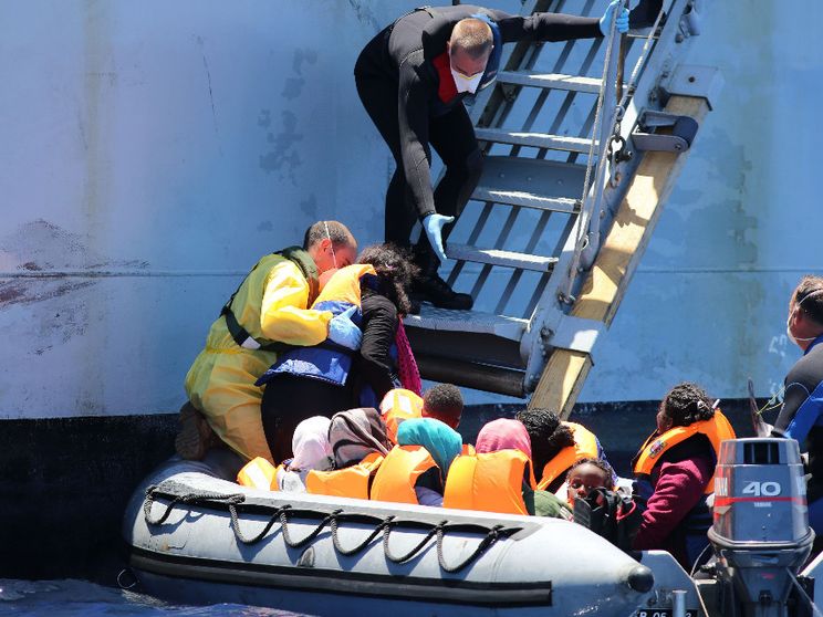 «Migranti, 8 barche travolte e 380 morti». Ma la denuncia dell'Ong cade nel silenzio