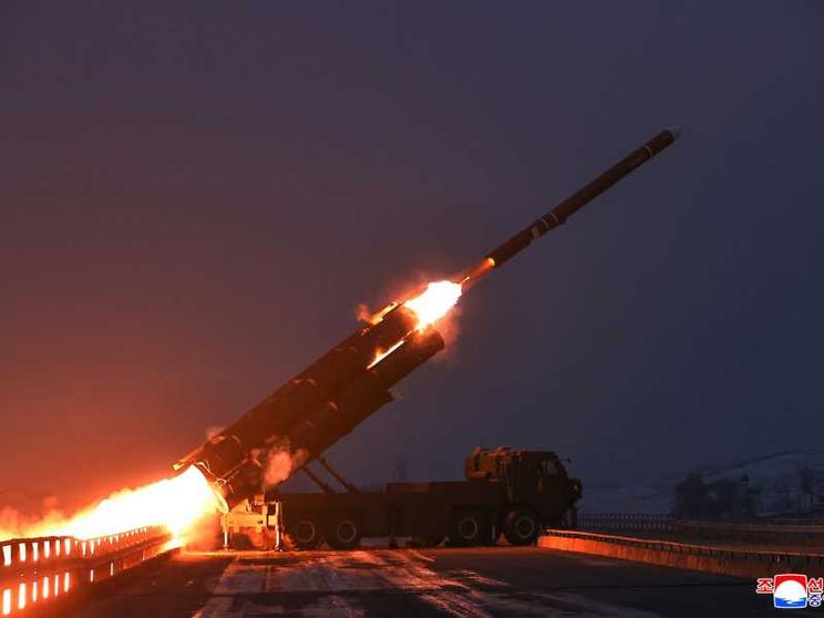 La Corea del Nord ha lanciato due missili balistici verso il Mar del Giappone