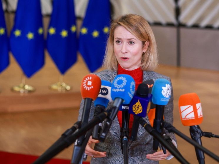 Bruxelles, primo pacchetto di sanzioni dell'Ue contro l'Iran