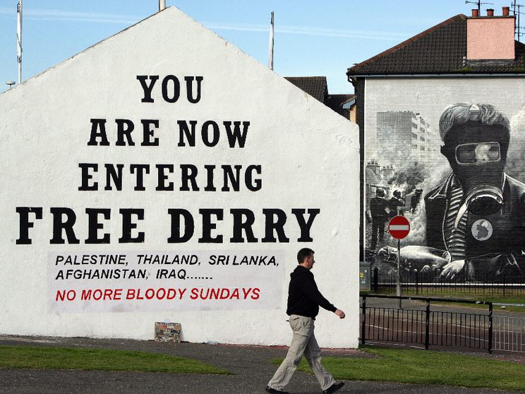 Giochiamo alla guerra? Il conflitto in Irlanda del Nord diventa una polemica da tavolo