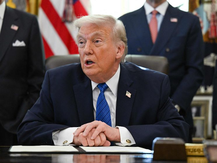 Caso Epstein, Trump è stato citato 3.200 volte nei file