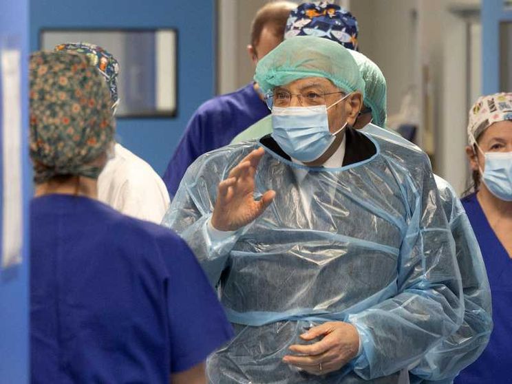 Il presidente della Repubblica, Mattarella, all'ospedale Niguarda di Milano, in occasione della visita ai ragazzi rimasti feriti nel rogo di Crans Montana / Ufficio Stampa Quirinale