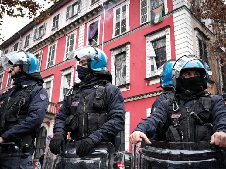 Fermo preventivo, divieto di accesso e perquisizioni: cosa c'è nella stretta sulla sicurezza