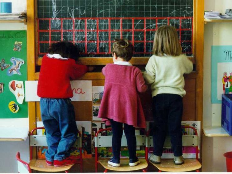Nidi, si riduce il divario tra bambini e posti disponibili: un effetto del calo delle nascite