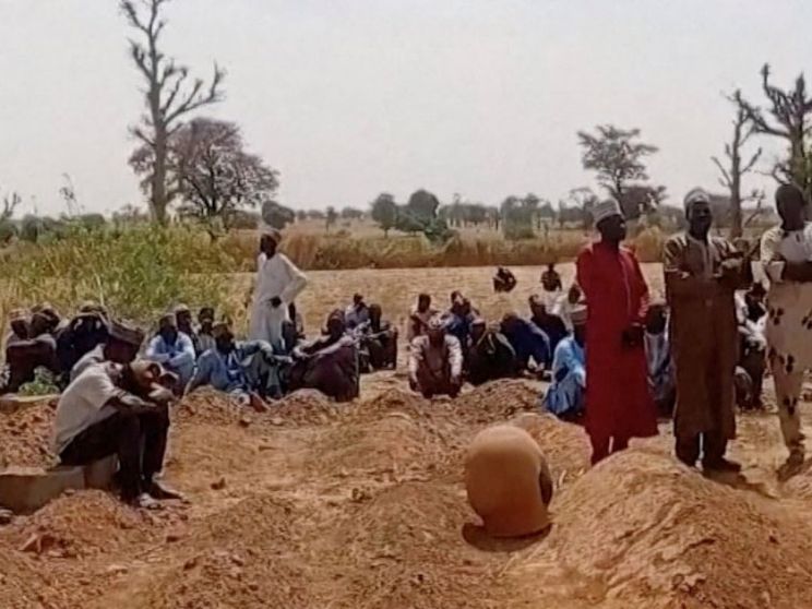 In Nigeria è terrore con un'altra strage di 200 persone in due attacchi jihadisti