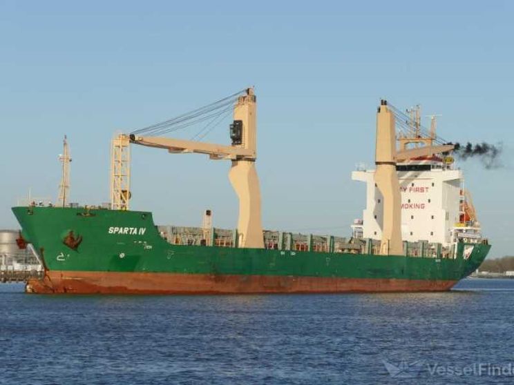 La “flotta fantasma” russa si muove da giorni di fronte alla Sardegna: cosa sappiamo