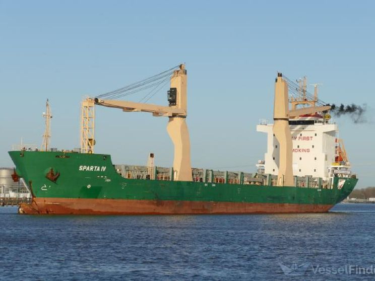 La “flotta fantasma” russa si muove da giorni di fronte alla Sardegna: cosa sappiamo