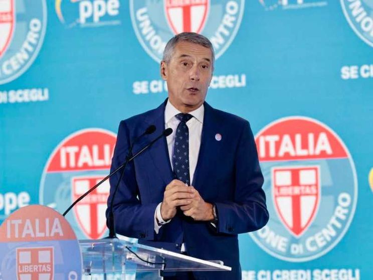 De Poli: «Udc incompatibile con il generale»