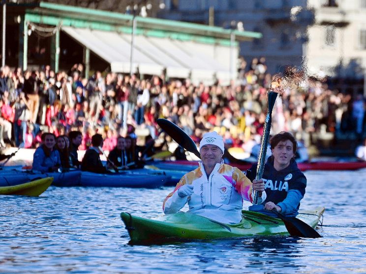 Milano in festa per l'inizio dei Giochi