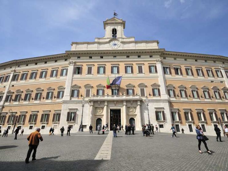 Dl Ucraina verso la fiducia: stop alla discussione sull'invio di armi
