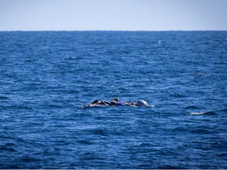 Naufragio al largo della Libia: 53 morti, ci sono anche due neonati
