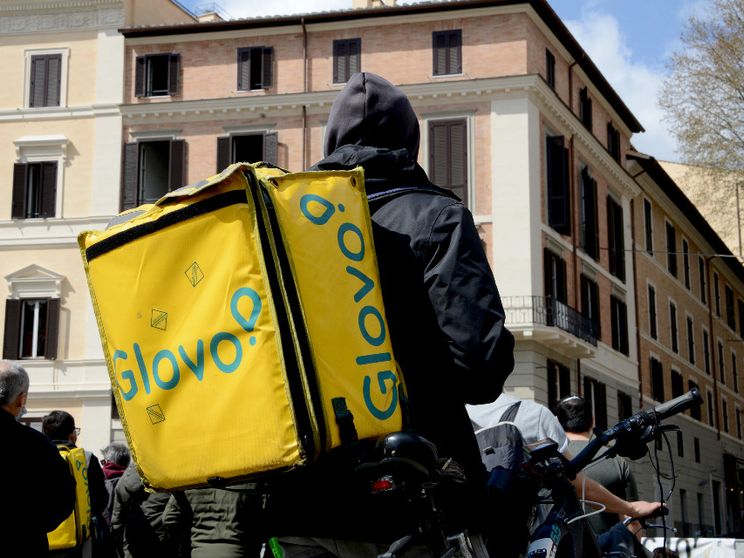 Siamo stati nelle aree di ristoro per i rider: ecco le condizioni in cui lavorano