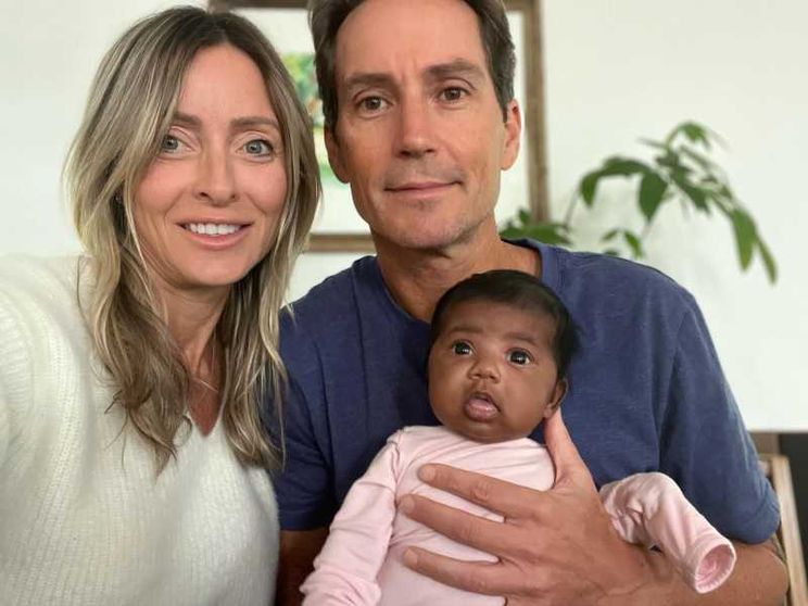 Provetta, genitori bianchi partoriscono una bambina di colore