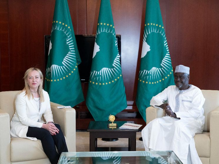 Annunci e ambizioni, luci e ombre: a che punto è il piano Mattei?