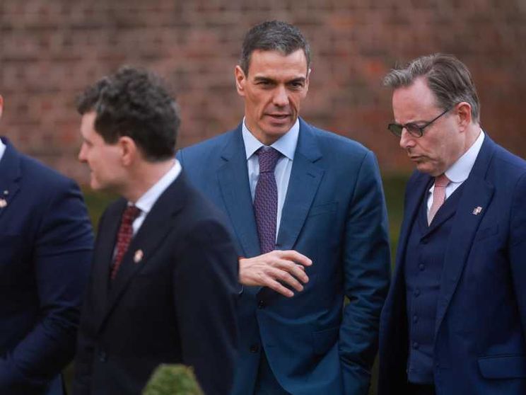 Meloni, Sanchez e quelle idee opposte di Europa andate in scena al castello di Alden Biesen