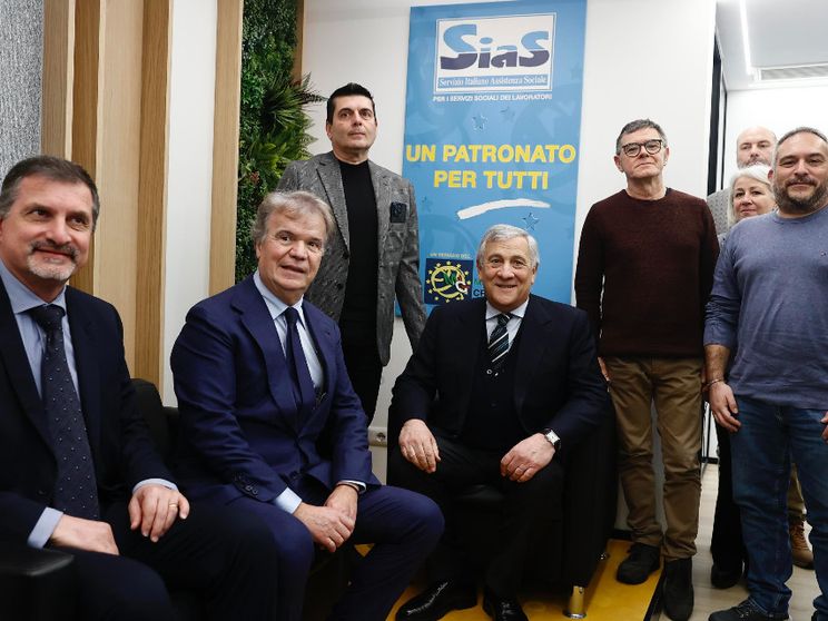 Europa, pace, lavoro: confronto Tajani-Mcl