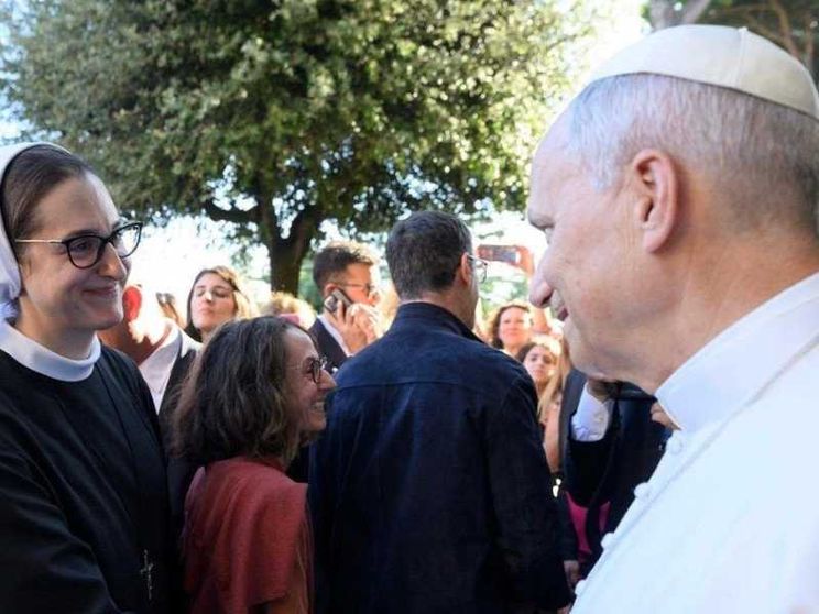 Suor Nina Krapic insieme a Papa Leone