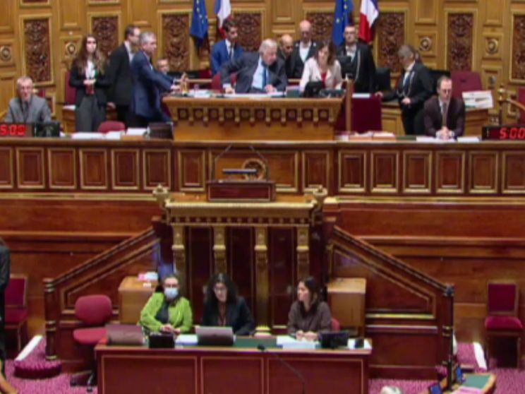 La Chiesa francese: «Preghiera e digiuno» per fermare la legge sull’eutanasia