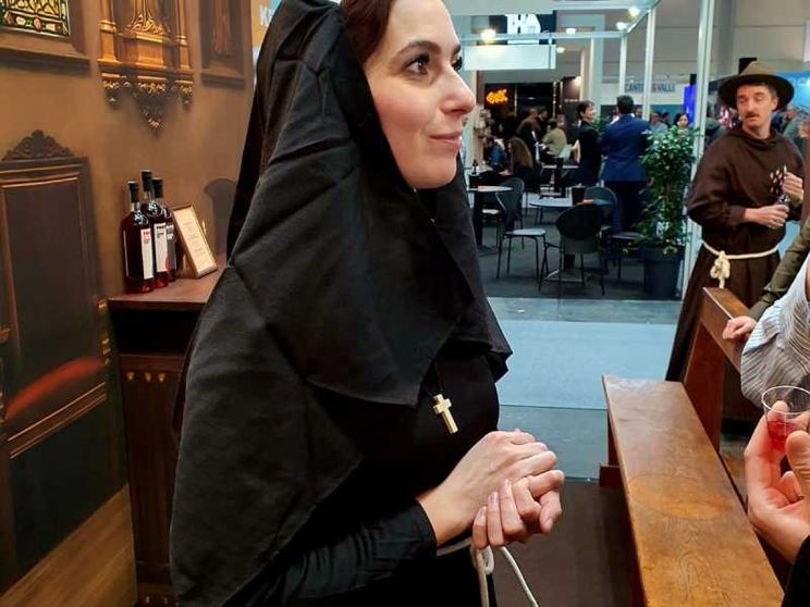 Le “Messe con aperitivo” alla Fiera della birra di Rimini. E la Diocesi protesta
