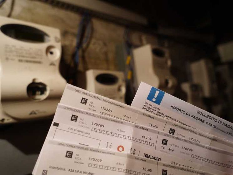 Caro-energia: la tassa sulle emissioni finirà in bolletta, ma potrebbe non essere un male