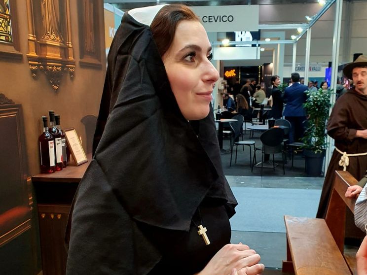 Le “Messe con aperitivo” alla Fiera della birra di Rimini. E la Diocesi protesta
