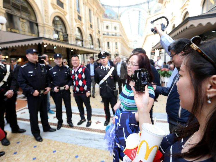 Turisti cinesi a Milano